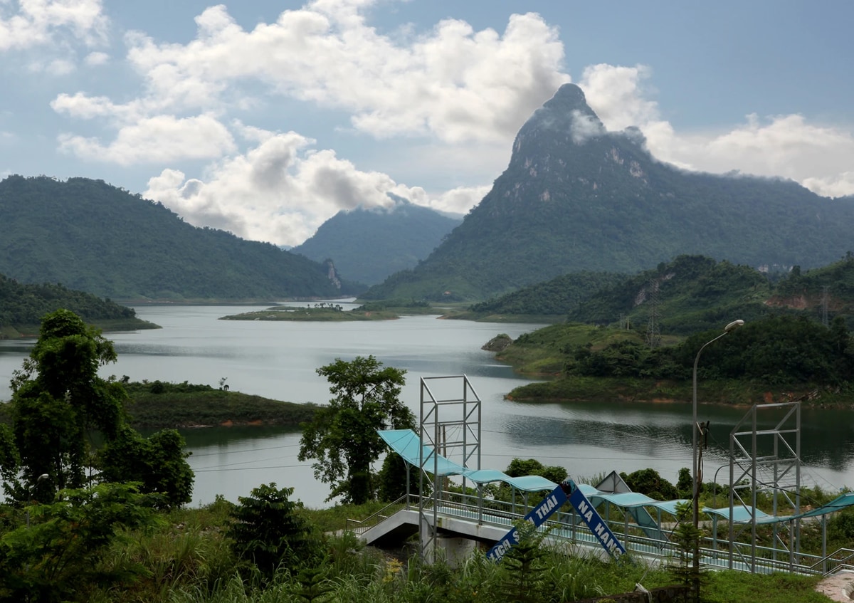 Núi Dùm Tuyên Quang